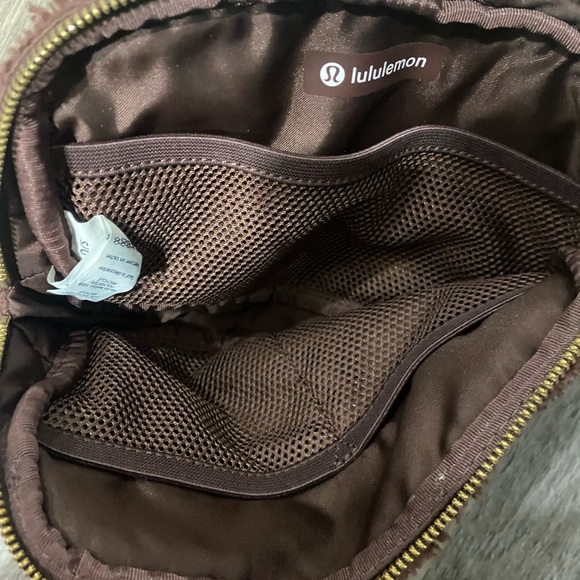 Lululemon athletica Chocolate Brown Fleece Belt Bag - Picture 5 of 5
